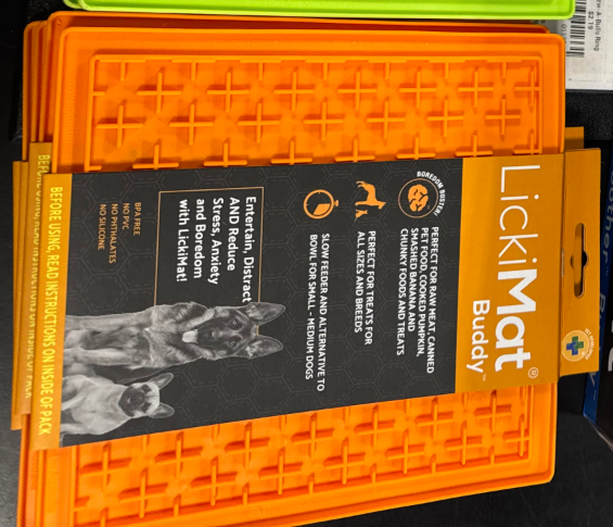 LickiMat Orange Buddy